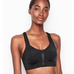 Front zip sports bra